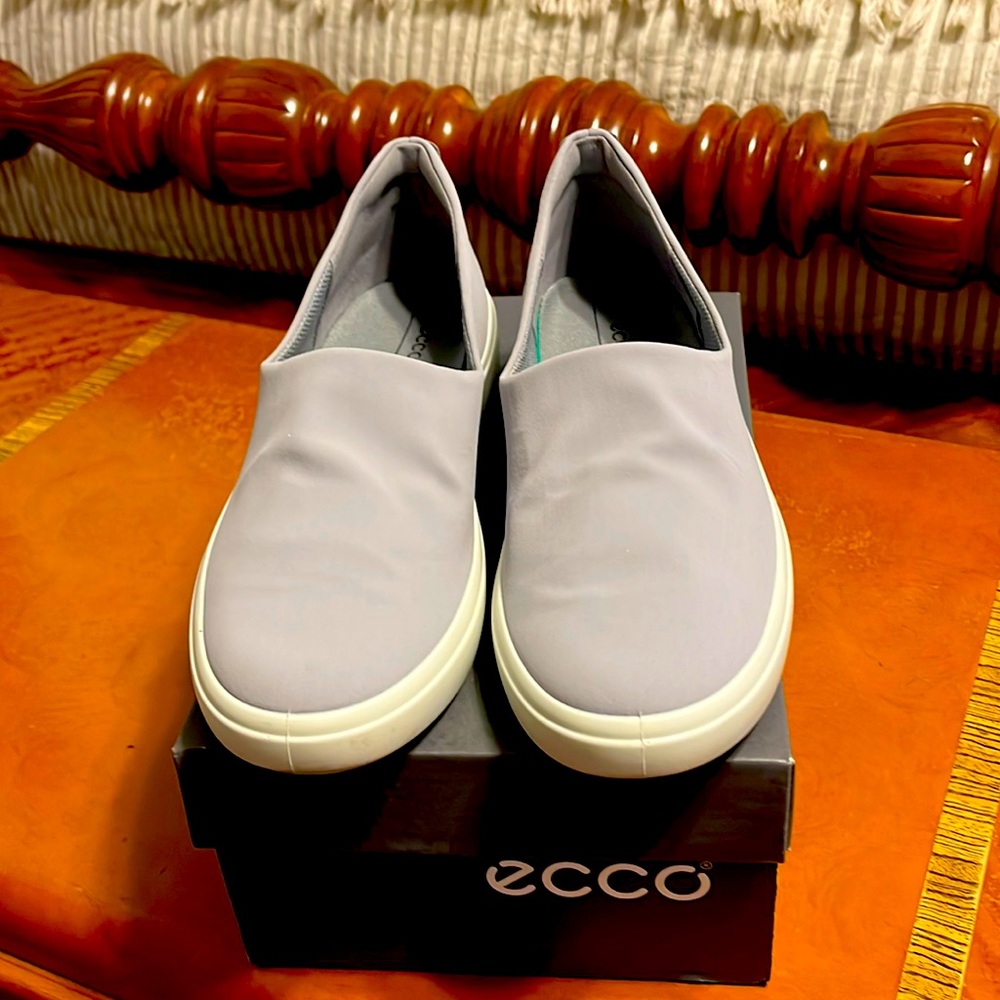ECCO Soft Wedge Slip on shoe in Silver/Grey